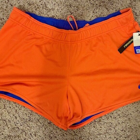 Nike Women's Boise State Shorts / NWT / Large - Picture 3 of 4